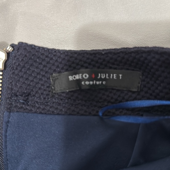 Romeo Juliet Couture womens skirt size Medium - Picture 2 of 4